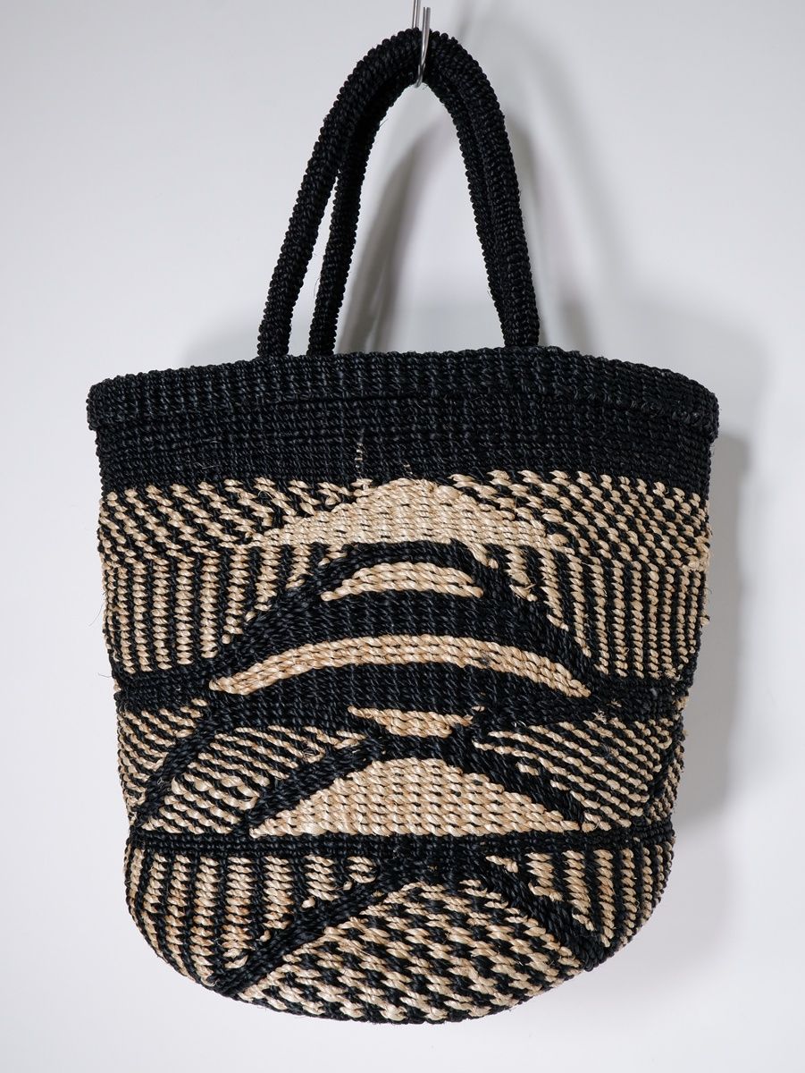 もう購入不可！井川遥さんのブランドのオシャレなストライプデザインのかごバッグ loin.ロワン井川遥さん basket bag かごバッグ【-】【LBGA82244