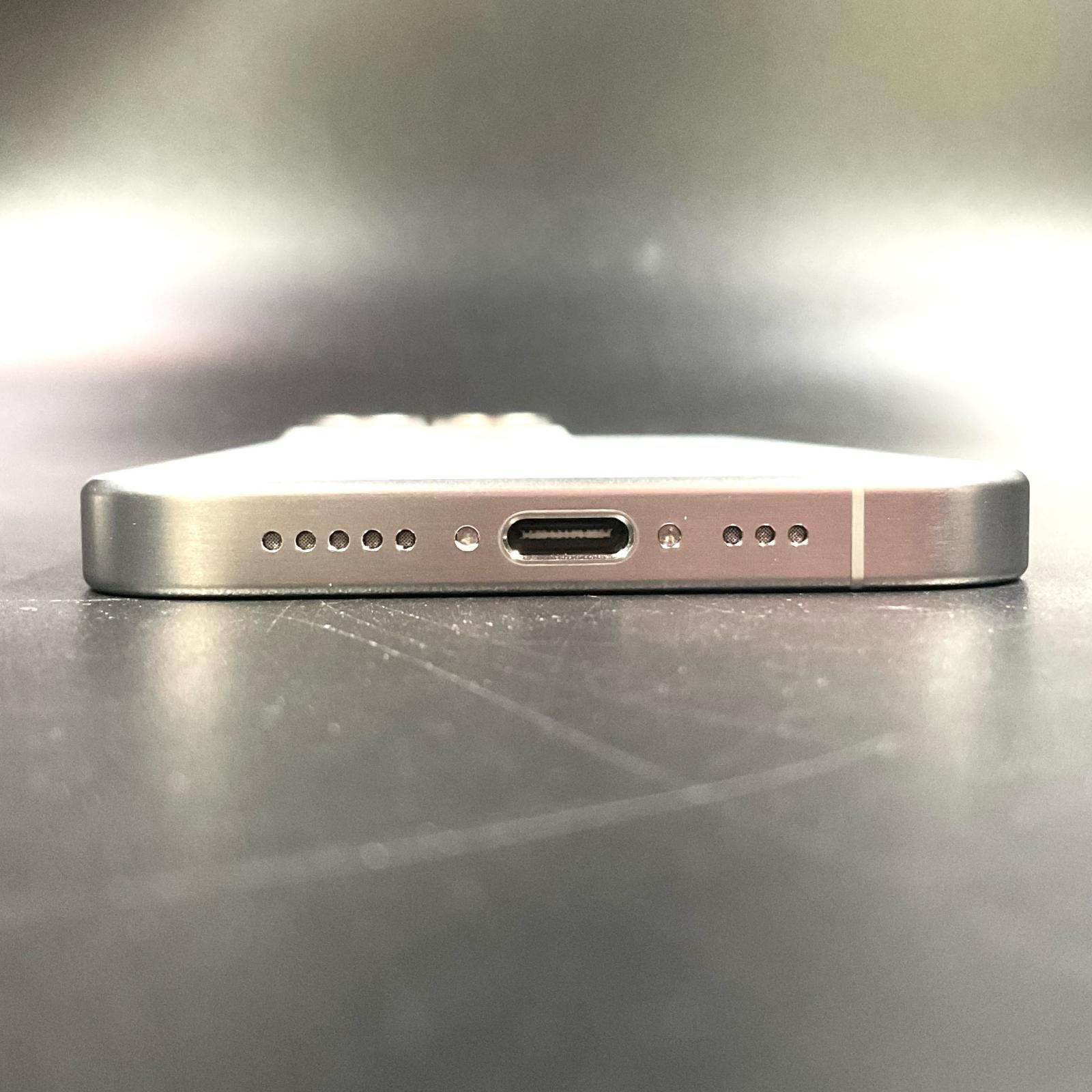 全額返金保証】【最速発送】 iPhone 15 Pro 256GB シルバー Softbank 