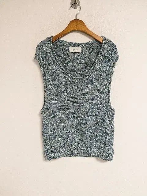 23年 LATT by T ニットベスト