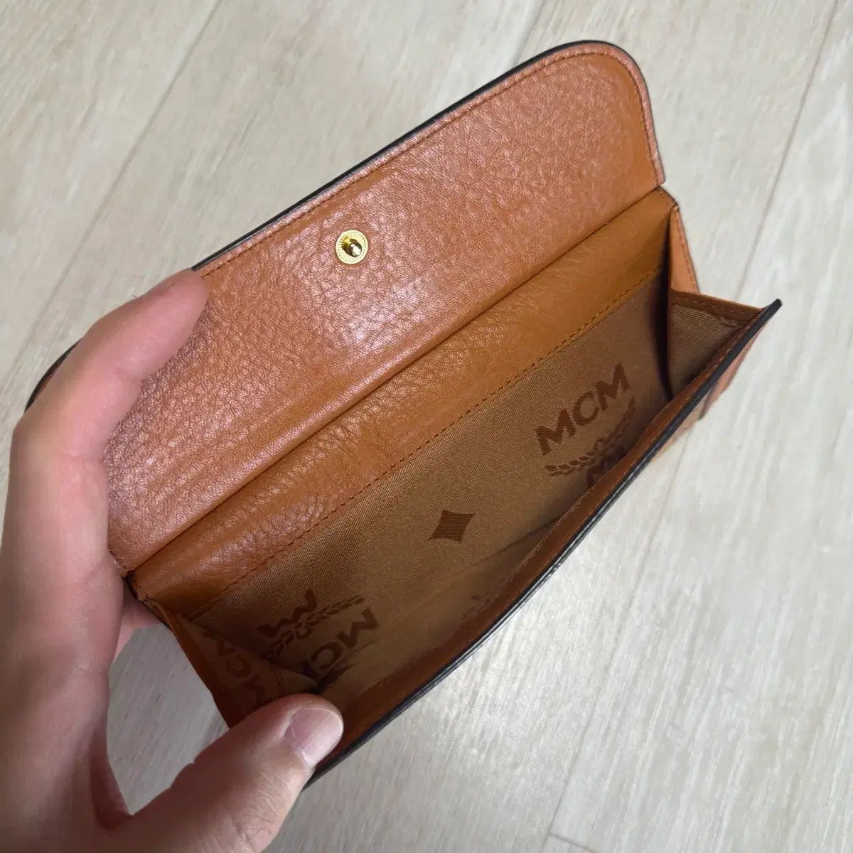 MCM エム シー エム 長財布