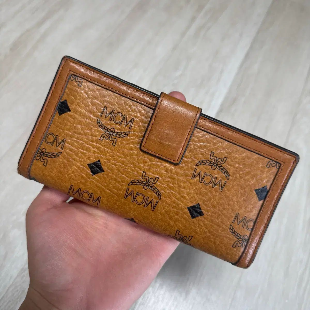 MCM エム シー エム 長財布