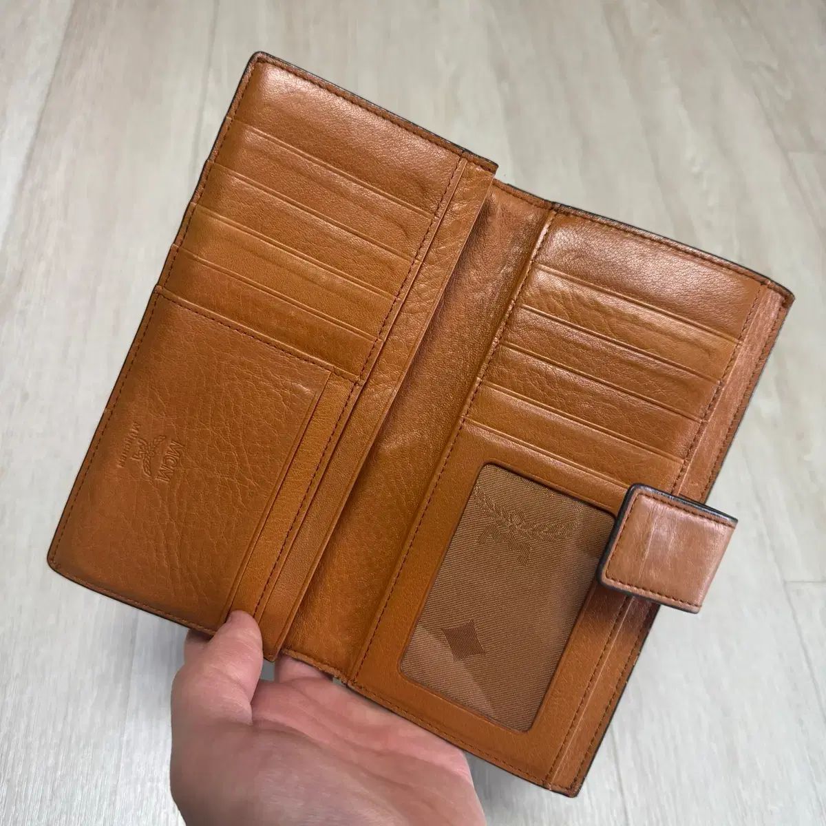 MCM エム シー エム 長財布