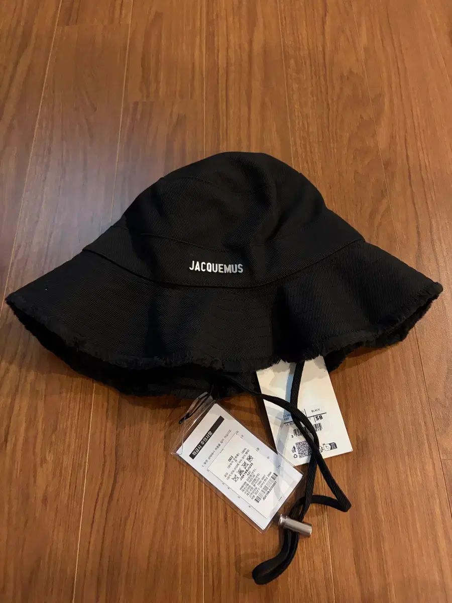 新商品 JACQUEMUS ジャックムス ル・ボップ アーティチョーク バケットハット ブラック (サイズ 58)