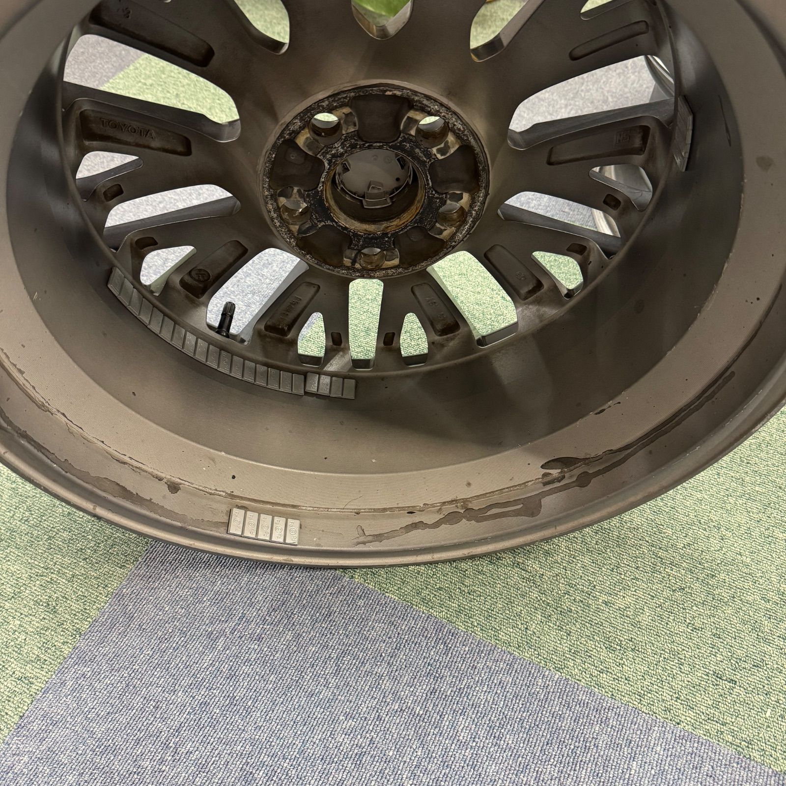 トヨタ 30アルファード 純正 18インチ 7.5j +45 PCD114.3 ブラック