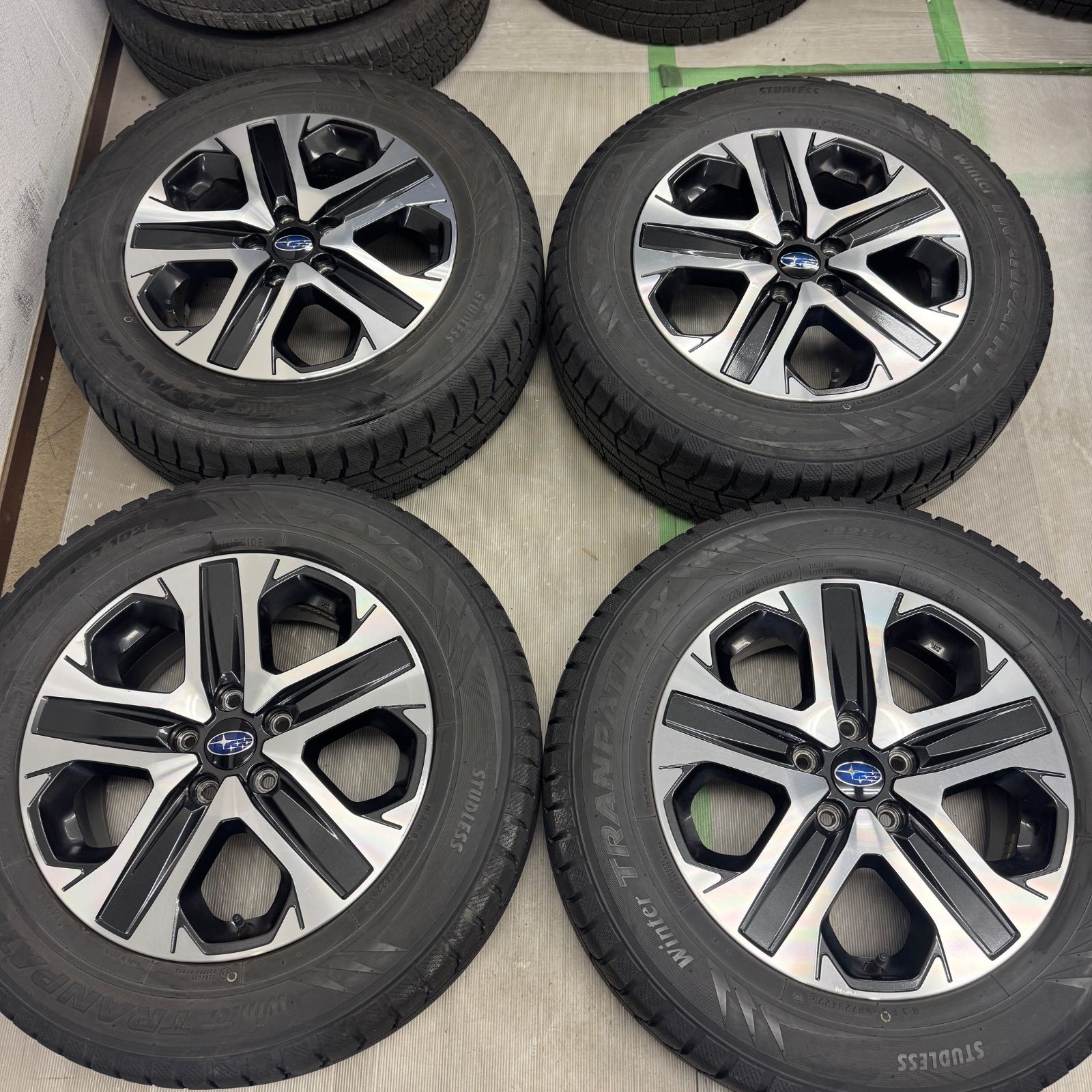スバル レカシィアウトバック BS9 17インチ 7j +55 PCD114.3 トーヨー トランパスTX 225/65R17 2022年 スタッドレス