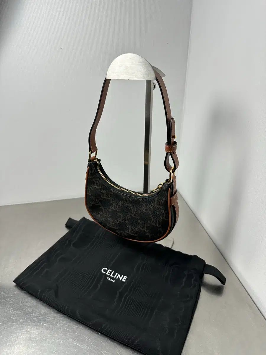 Celine セリーヌ ミニ アヴァバッグ