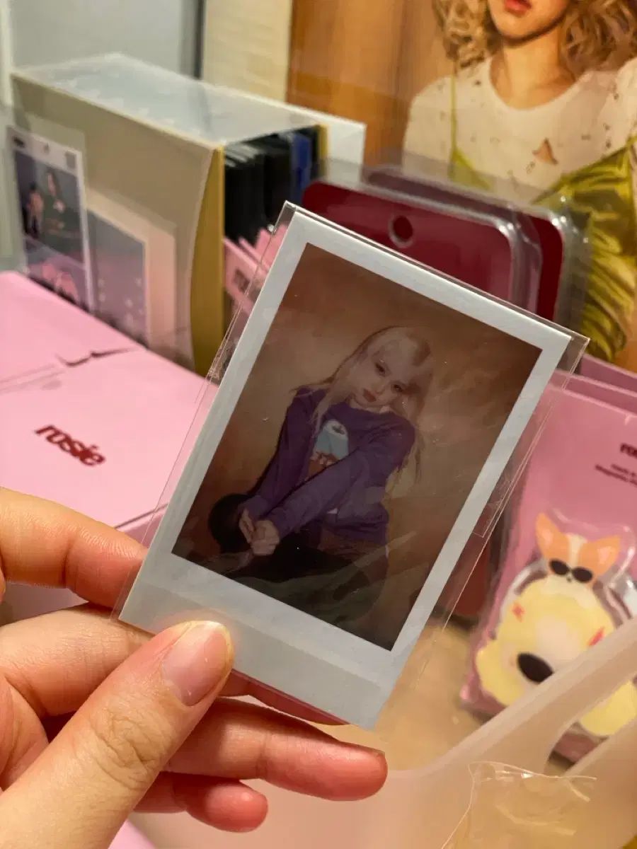 BLACKPINK BORNPINK ロゼ ROSE チェキ風トレカ BLACKPINK BORN PINK ロゼ チェキ風トレカ - メルカリ