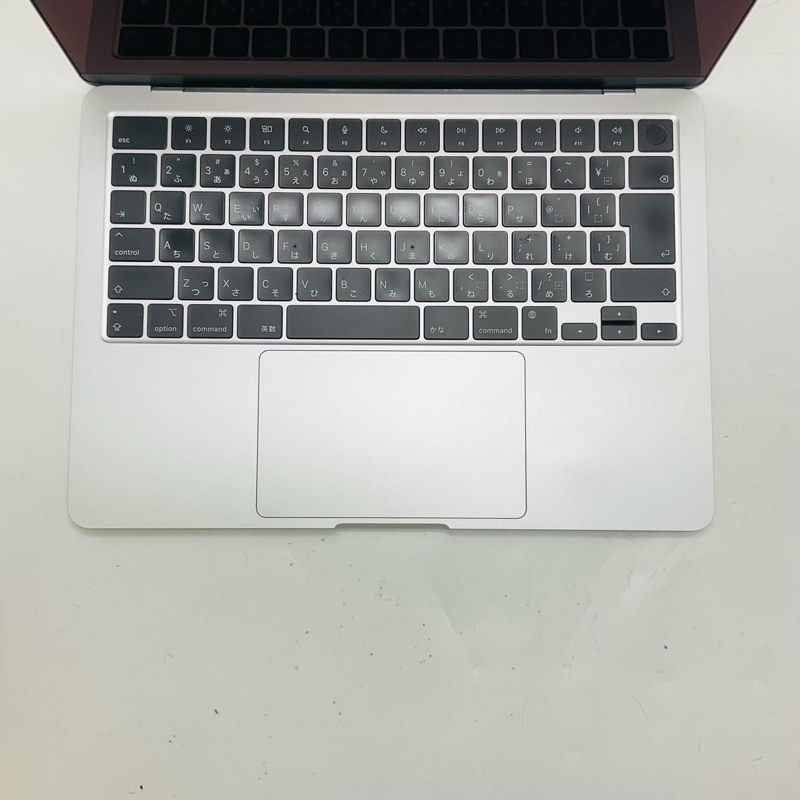 MacBook Air M2 13.6