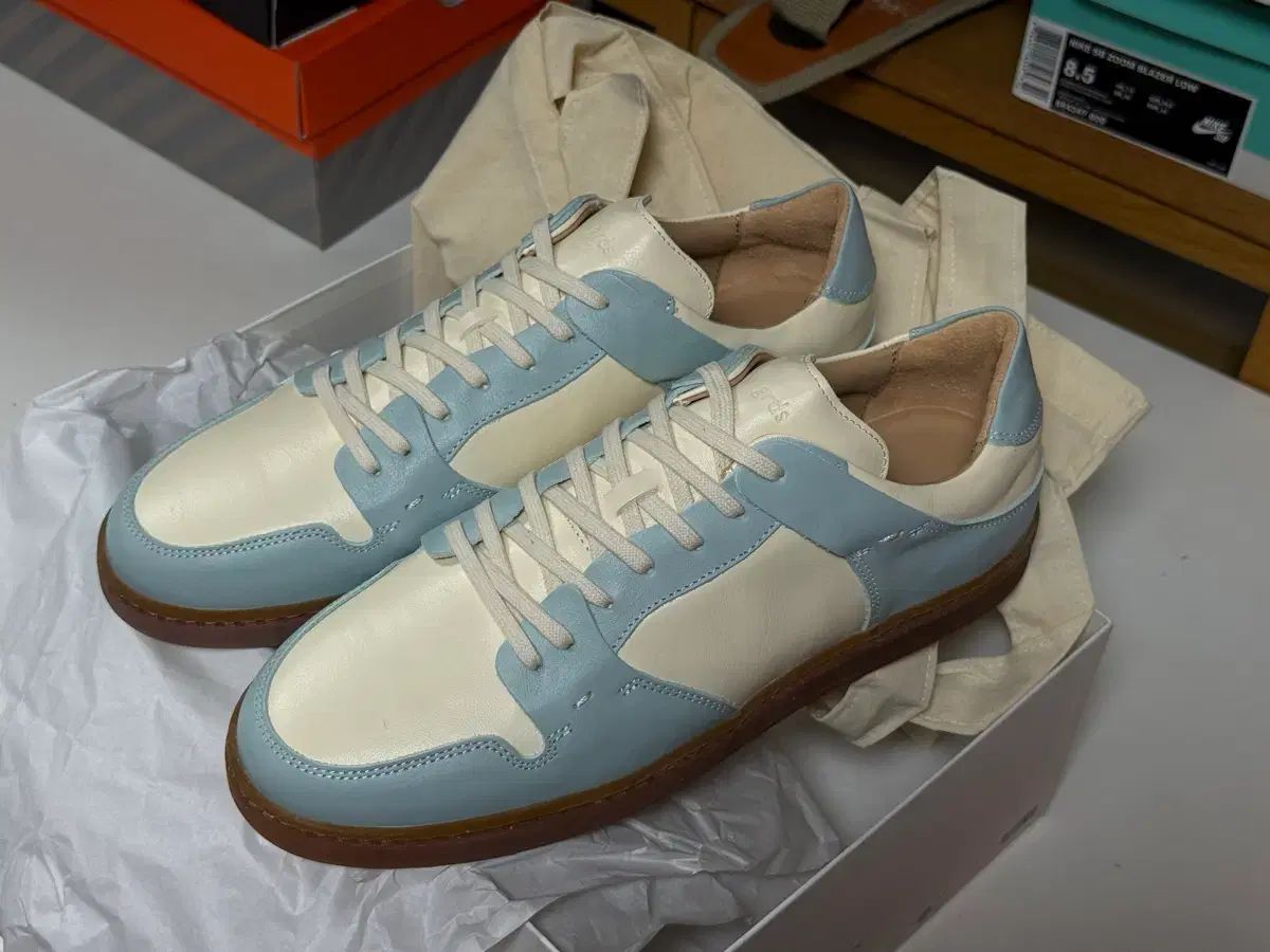 (275) grds blucher 09 sky blue