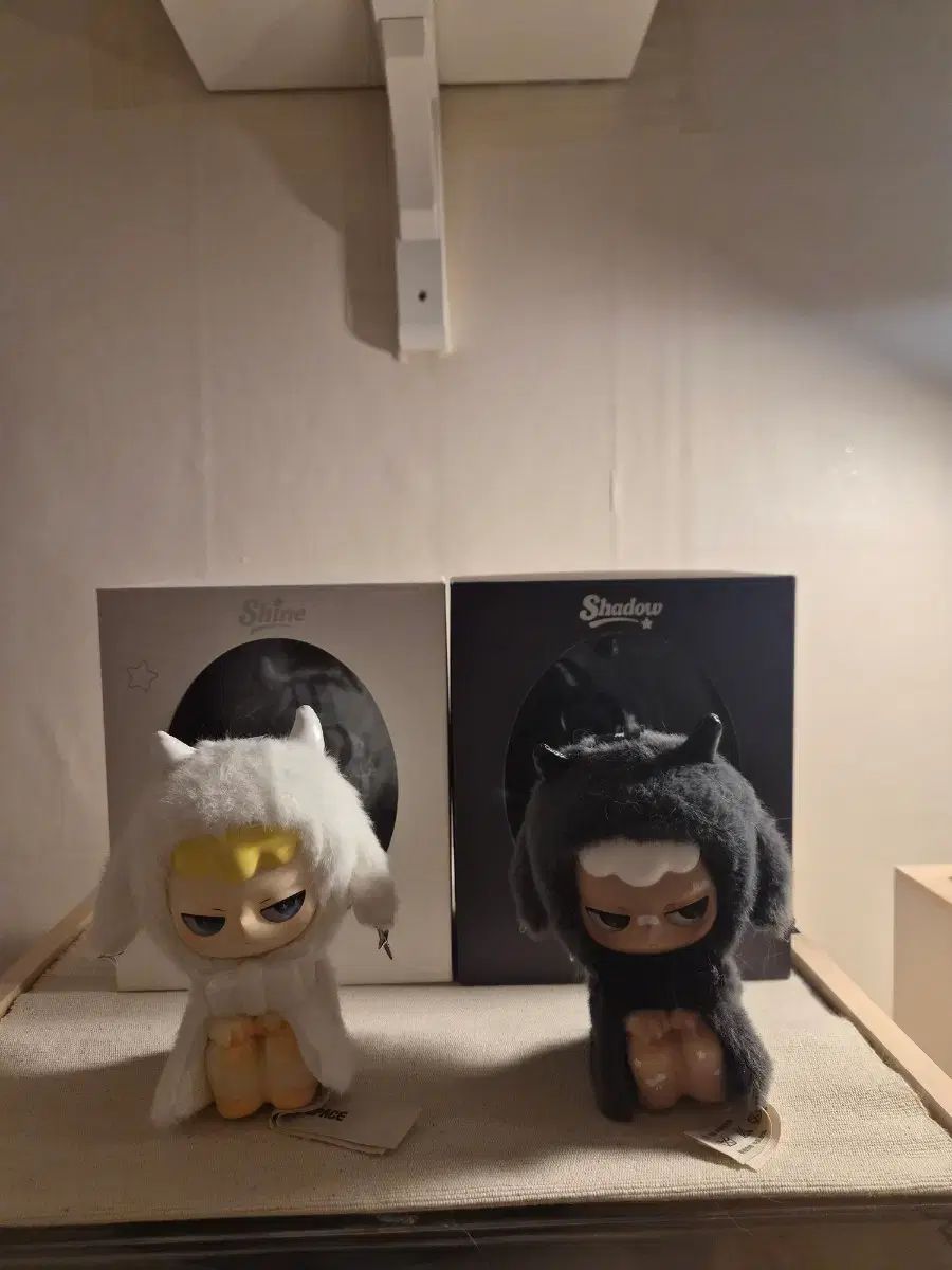ポップマート クボ 光と影