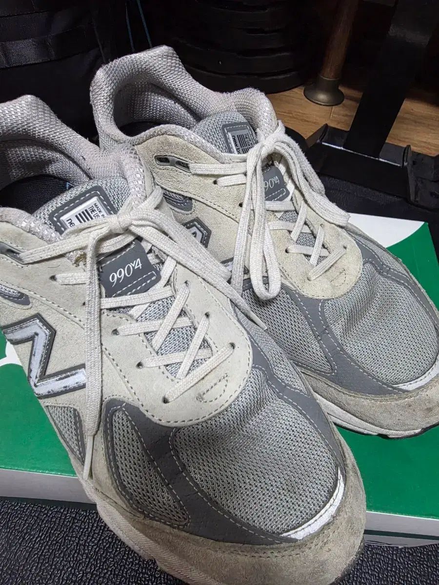 ニューバランス 990v4 グレー スニーカー / 290 2E
