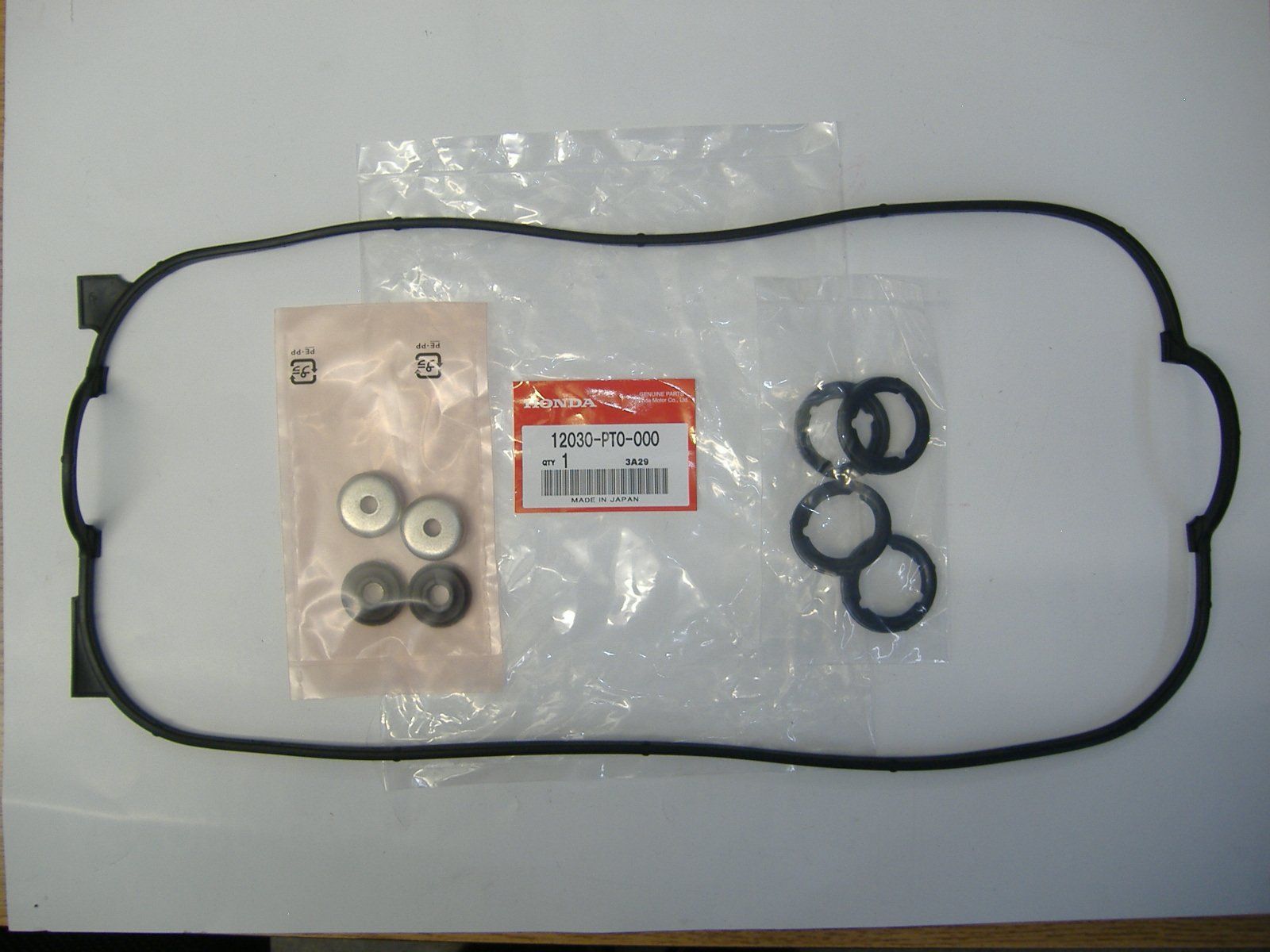 新品 HONDA (ホンダ) 純正部品 パツキンセツト ヘツドカバー 品番12030-PT0-000