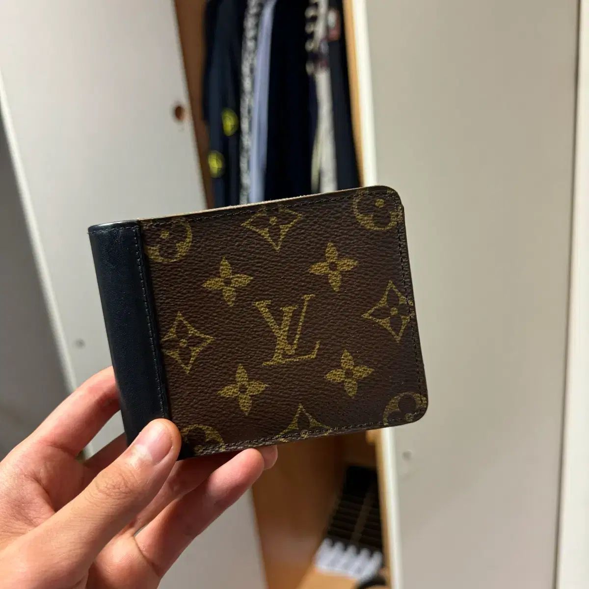 ルイヴィトン マカサー モノグラム 二つ折り財布 (百貨店購入)