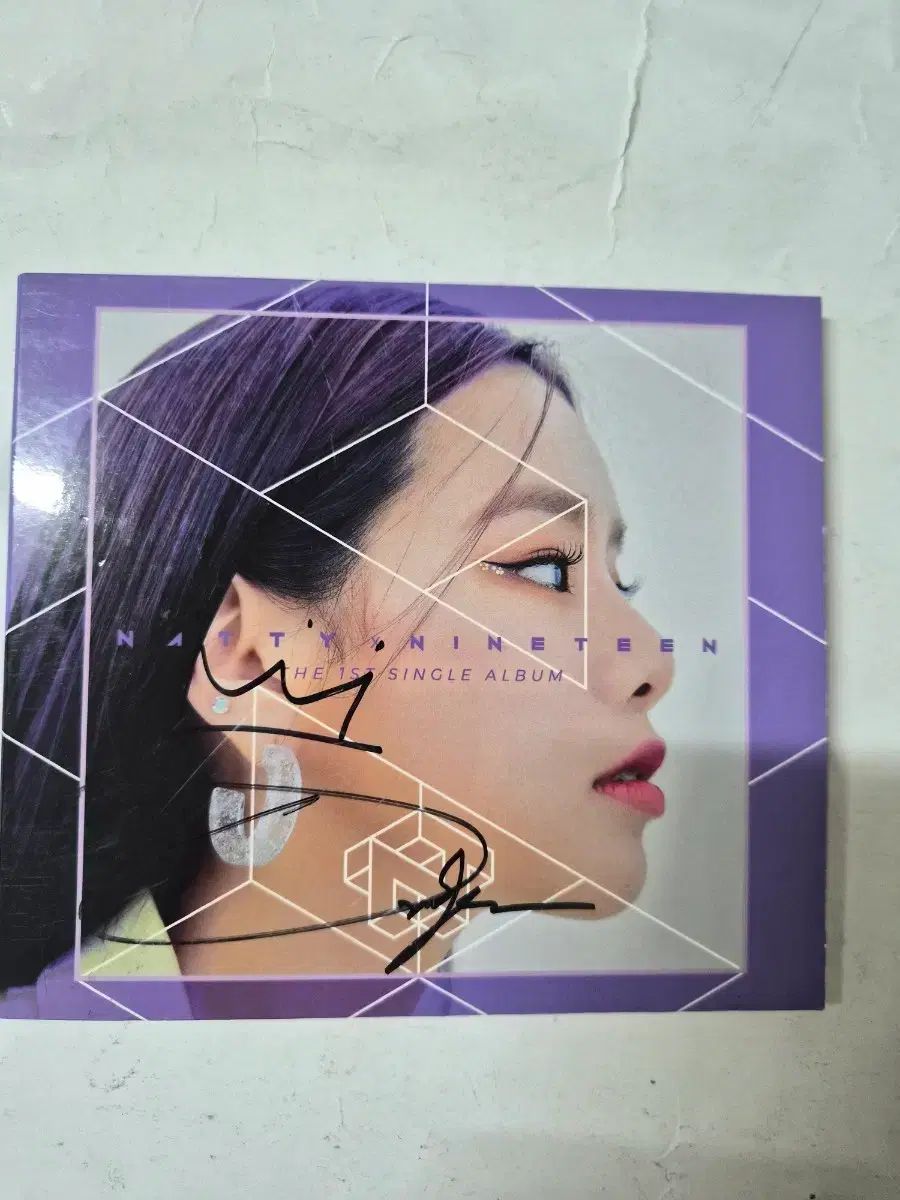 ナッティ nineteen サイン入り サイン cd です