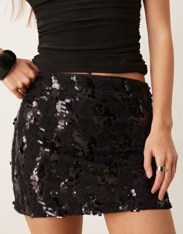 エイソス レディース ボトムス スカート セミシアー フリル ミニ メッシュ シアー スパンコール ASOS DESIGN ruffled sequin mesh semi sheer mini skirt Black ブラック