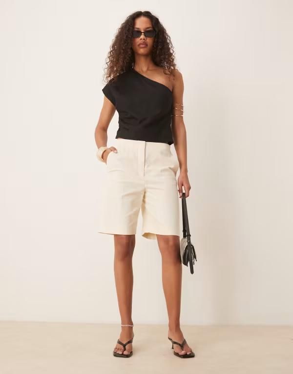 マンゴ レディース ボトムス ハーフパンツ・ショーツ ショートパンツ リネン Mango linen mix tailored shorts in ecru ECRU エクリュ