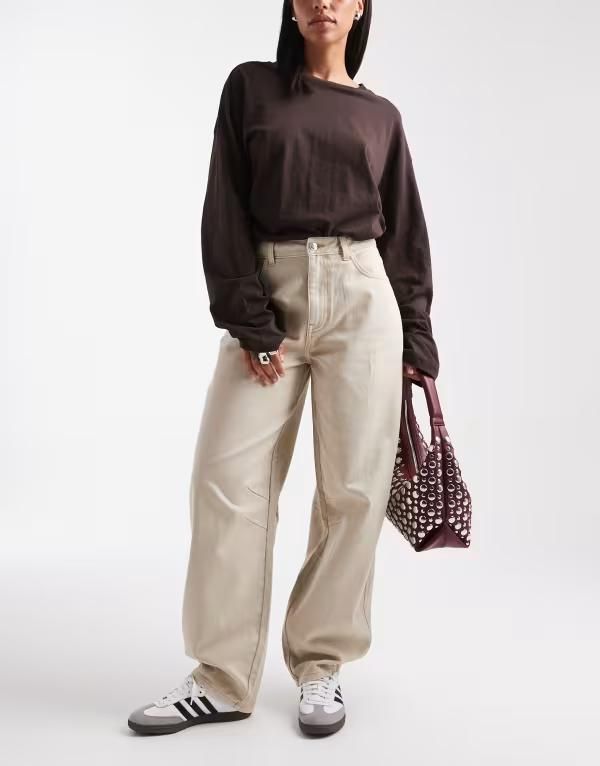 ミスセルフフリッジ レディース ボトムス デニムパンツ ジーンズ Miss Selfridge barrel leg jeans in ecru wash Ecru wash エクリュ