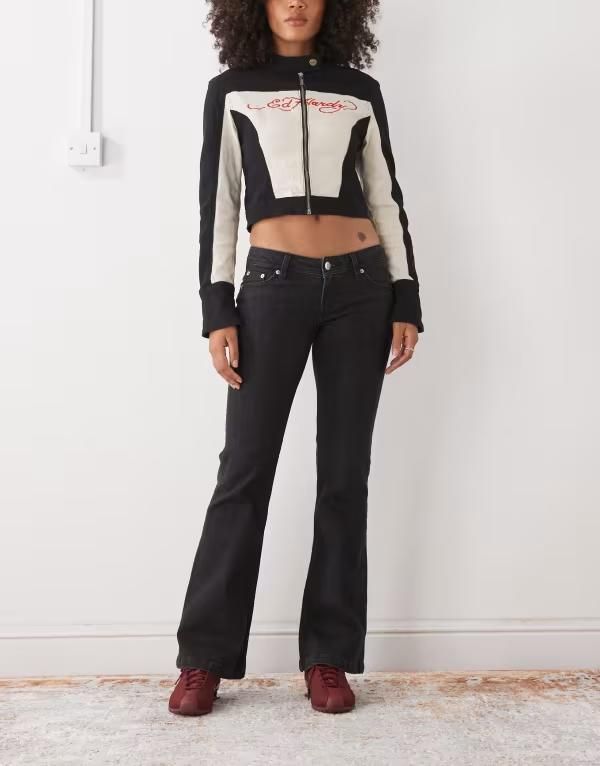 モンキ レディース ボトムス デニムパンツ ジーンズ Monki flaredenim jeans in washed black ブラック