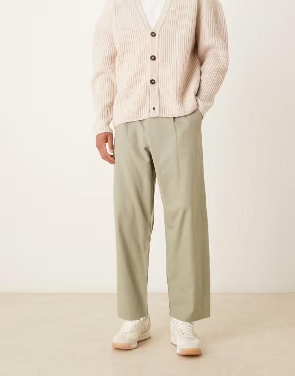 エイソス メンズ ボトムス カジュアルパンツ ASOS DESIGN relaxed tapered pants in light khaki green with pleats Light khaki カーキ