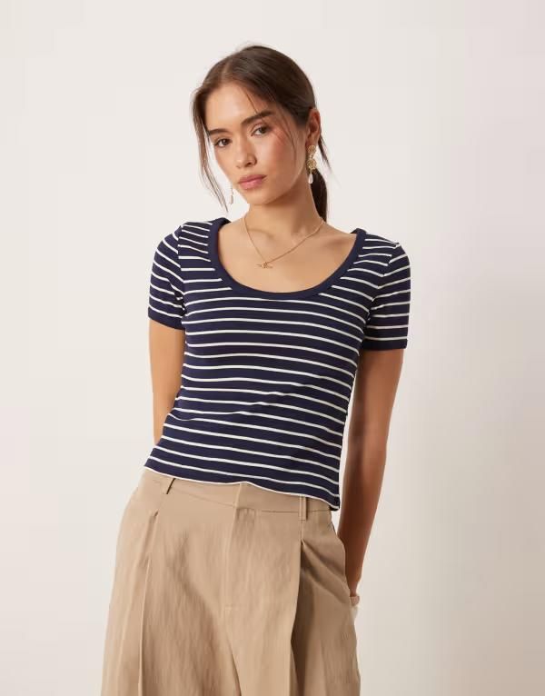 マンゴ レディース トップス Tシャツ コットン クロップド Mango cotton cropped round neck striped baby tee NAVY ネイビー