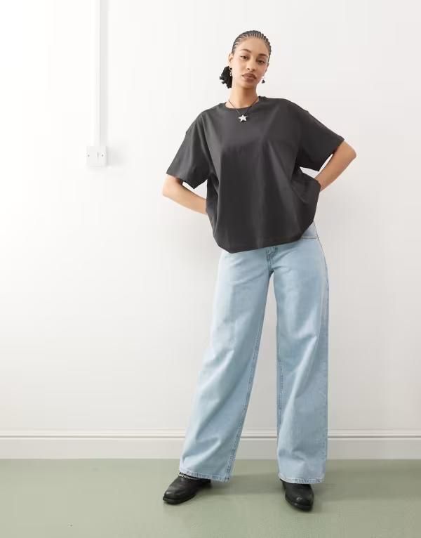 ウィークデイ レディース トップス Tシャツ Weekday boxy fit oversized tshirt in offblack Off black ブラック