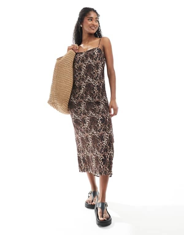 モンキ レディース トップス ワンピース プリント サテン Monki satin midaxi slip dress in leopard print exclusive to ASOS Leopard print アニマル