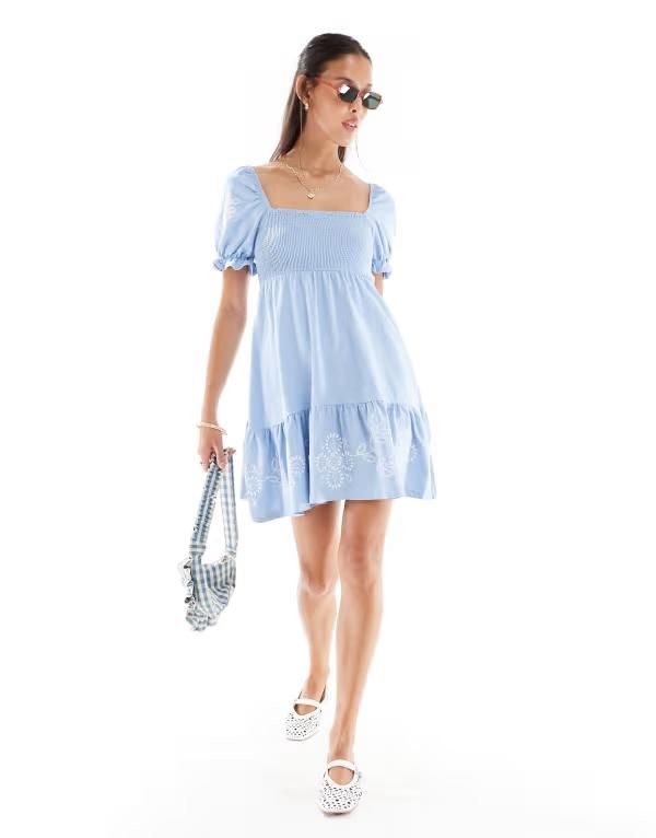 ミスセルフフリッジ レディース トップス ワンピース ミニワンピース ミニ 刺繍 Miss Selfridge embroidered puff sleeve mini dress with white embroidery Pale blue ブルー
