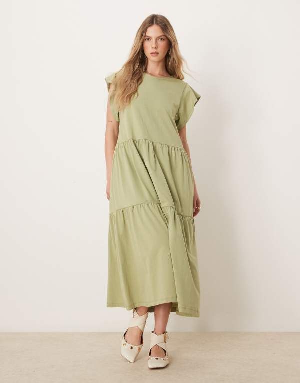 ヴィラ レディース トップス ワンピース ティアード ミディワンピース ミディ VILA flutter sleeve tiered hem midi dress in sage Sage セージ