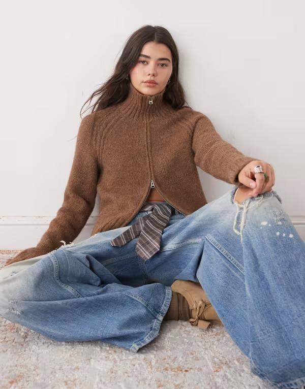 ウィークデイ レディース アウター カーディガン ウール ニット Weekday wool blend hairy knit zip up cardigan in heathered Brown melange ブラウン