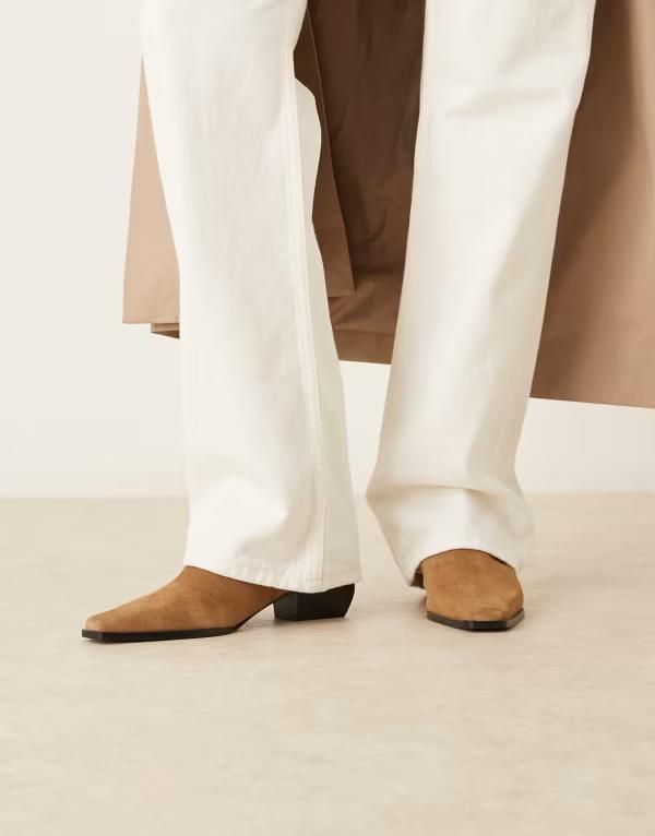 マンゴ レディース シューズ ブーツ・レインブーツ スエード アンクル ブーツ ヒール Mango suede square toe low heeled western ankle boots in latte LATTE