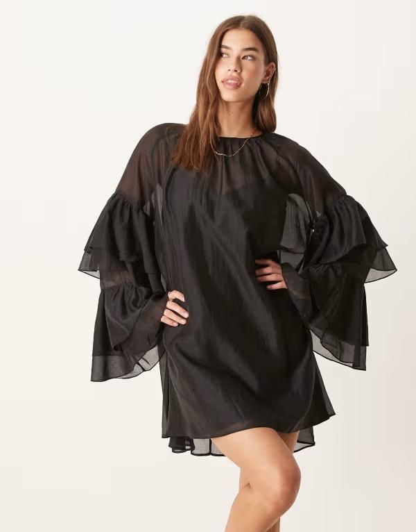 グラマラス レディース トップス ワンピース シフォン ミニワンピース フリル ミニ Glamorous boho ruffle chiffon mini dress Black ブラック