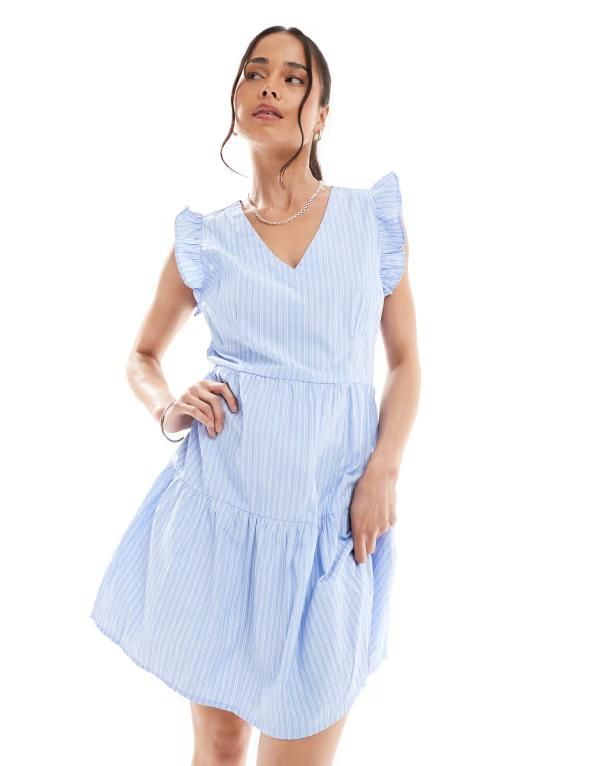ヴェロモーダ レディース トップス ワンピース ティアード ミニワンピース ミニ Vero Moda tiered mini dress and white stripe Hydrangea ホワイト