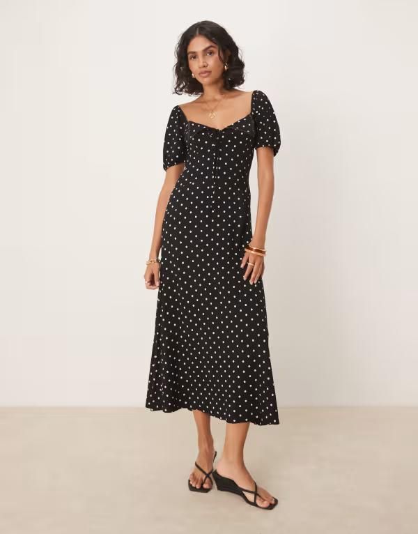 エイソス レディース トップス ワンピース ドット ミディ ASOS DESIGN scalloped collar puff sleeve midi tea dress with seam details and white polka dots Mono