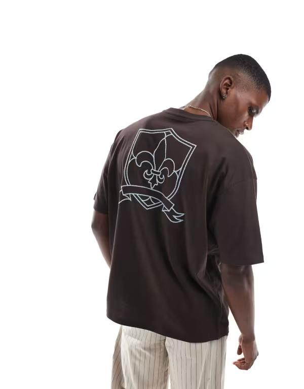 エイソス メンズ トップス Tシャツ ASOS DESIGN oversized Tshirt with varsity embroidery in dark Mole ブラウン