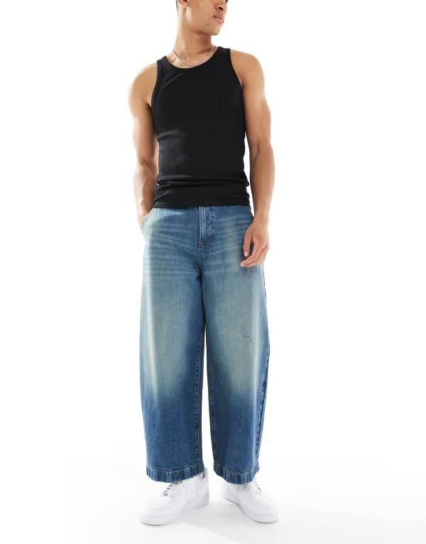 エイソス メンズ ボトムス デニムパンツ ジーンズ ASOS DESIGN barrel fit jeans in mid wash Mid wash blue ブルー