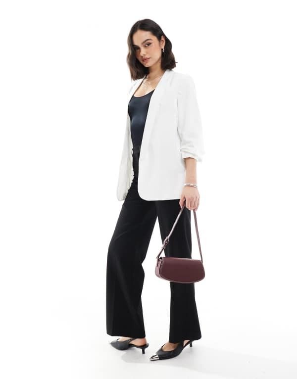 ピーシーズ レディース アウター ジャケット・ブルゾン ギャザー ブレザー Pieces ruched sleeve blazer White ホワイト