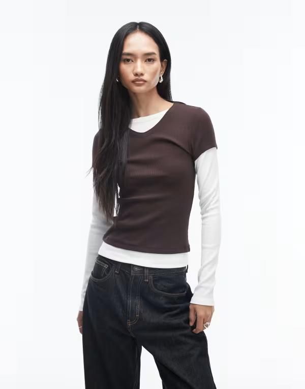 エイソス レディース トップス Tシャツ Vネック ASOS DESIGN high v neck double layer top BROWN ブラウン