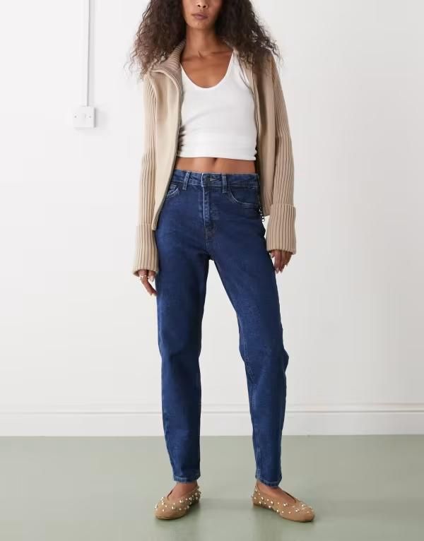 ノイジーメイ レディース ボトムス デニムパンツ ストレート ハイウエスト デニム アンクル ジーンズ Noisy May Moni high waist ankle grazer straight leg jeans in dark blue denim D