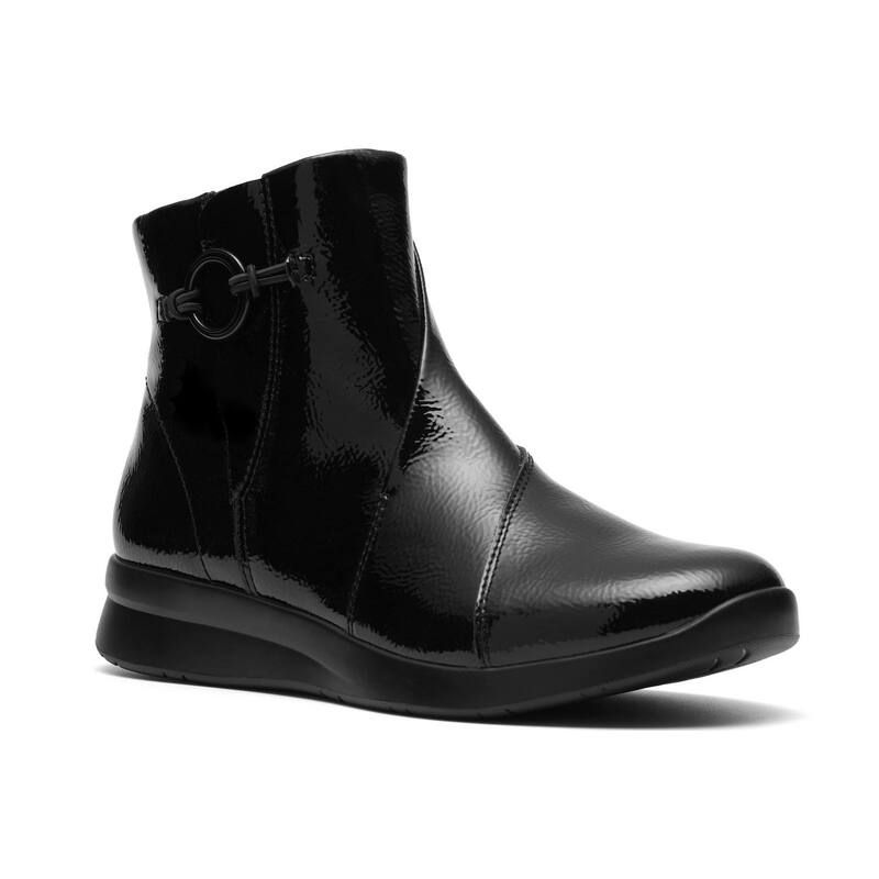 クラークス レディース シューズ ブーツ・レインブーツ アンクル ヒール Clarks Ellowyn Deva Womens Block Heel Zip Closure Ankle Boots Black Crinkle Patent ブラック