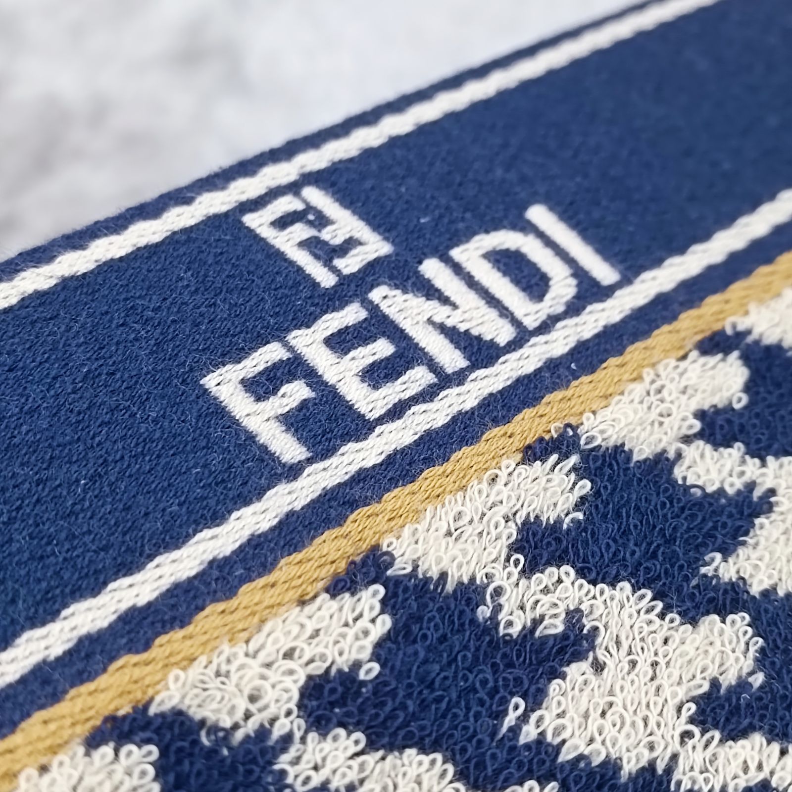 FENDI 》 ☆未使用☆ フェンディ タオルケット 綿100% 日本製