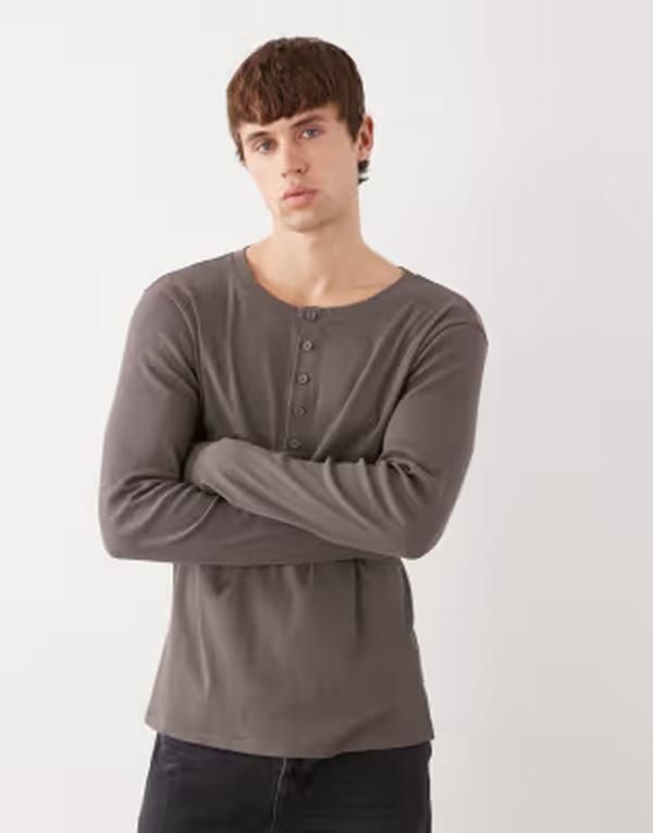 ウィークデイ メンズ トップス Tシャツ Weekday henley long sleeve top in dark mole DARK MOLE
