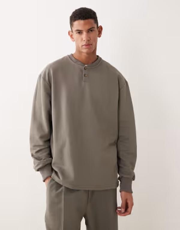 エイソス メンズ アウター ニット・セーター スウェット シャツ ASOS DESIGN oversized pique henley sweatshirt part of a set Khaki カーキ