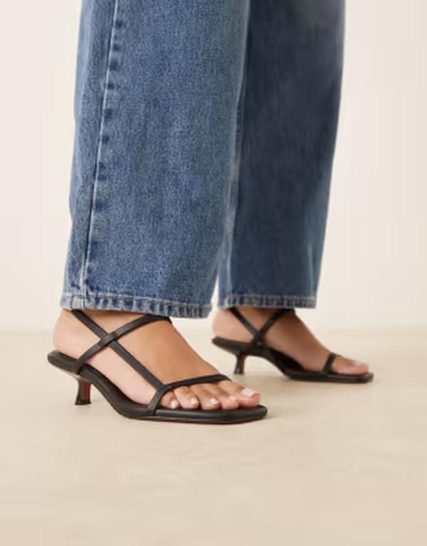 エイソス レディース シューズ サンダル ミニ ヒール ASOS DESIGN Hop minimal kitten heel sandals Black ブラック