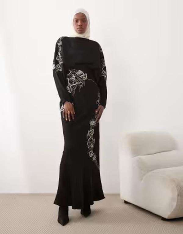 エイソス レディース トップス ワンピース フラワー柄 サテン レース マキシ フラワー ASOS DESIGN satin blouson batwing sleeves maxi dress with lace appliqu and floral emb