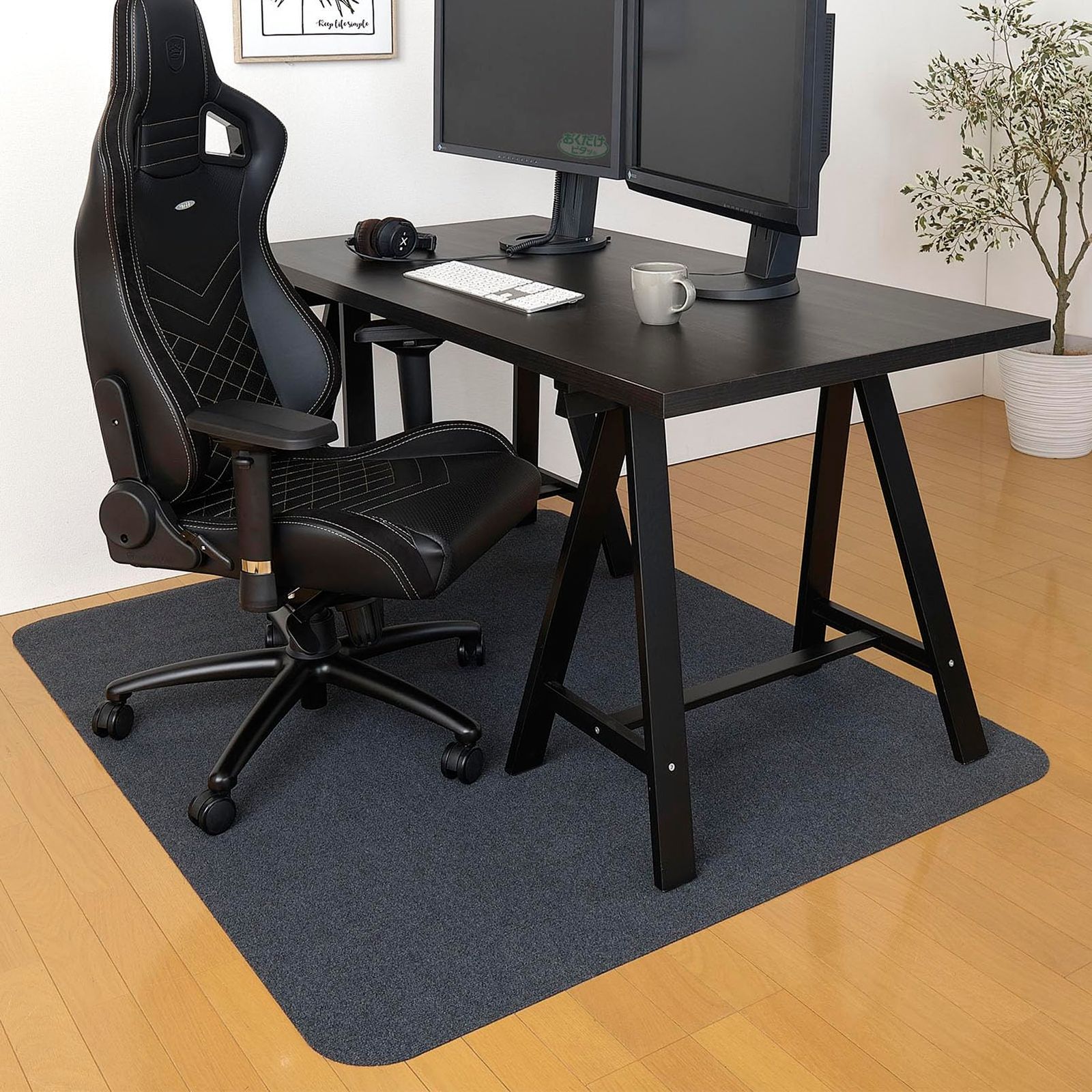 新品 サンコー ゲーミングチェアマット 床保護 130×160cm 滑り止め 畳対応 デスク 椅子 フローリング 畳用 洗える ダークグレー KX-41 日本製