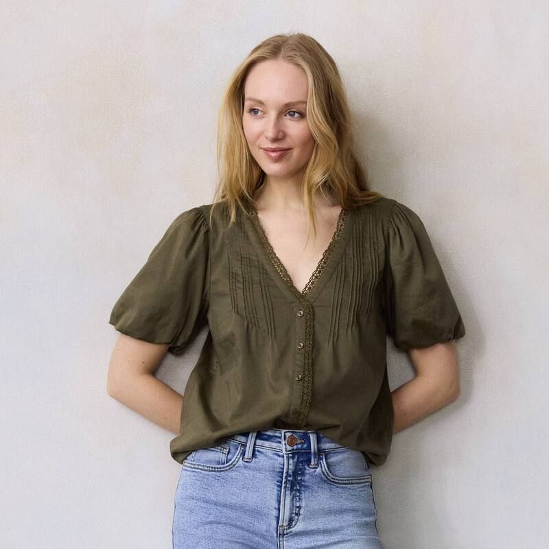 LC Lauren Conrad レディース トップス シャツ Vネック ブラウス Womens LC Lauren Conrad VNeck Button Front Blouse Finnegan Green グリーン