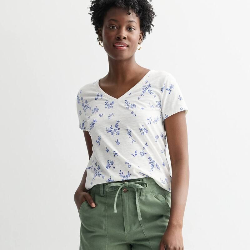 ソノマ レディース トップス Tシャツ Vネック プチ Petite Sonoma Goods For Lifeveryday Short Sleeve VNeck Tee White Floral Toss ホワイト