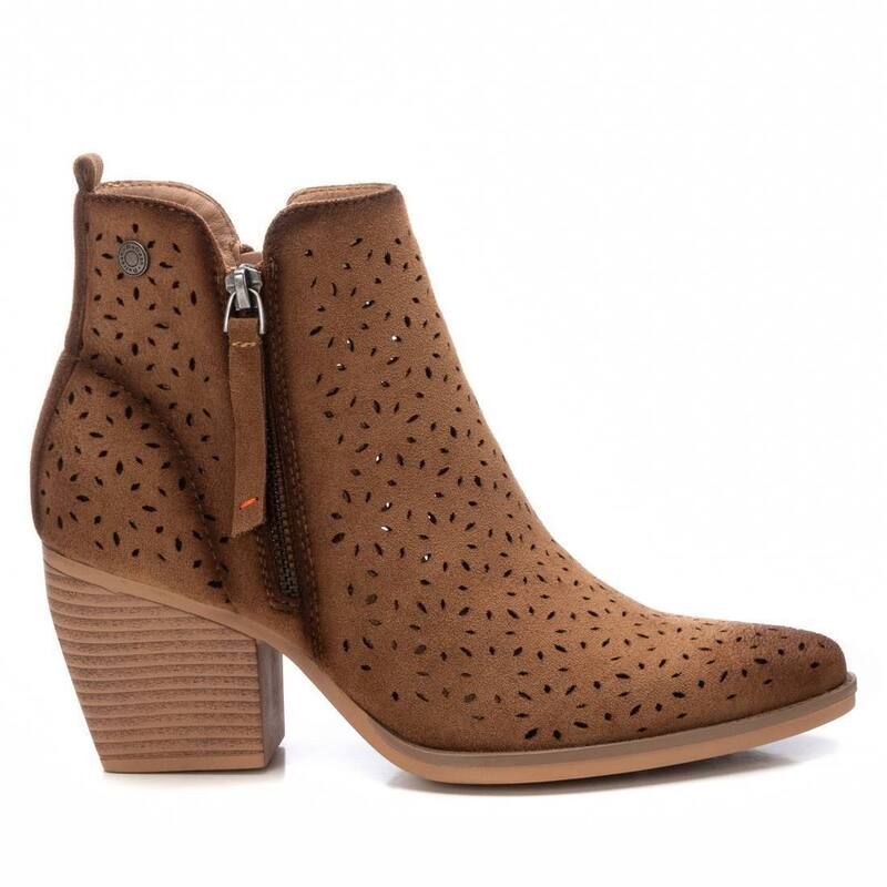 リフレッシュ レディース シューズ ブーツ・レインブーツ Refresh Womens Fashion Italian Western Booties with Side Zipper 172519 Taupe トープ