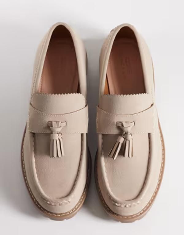 エイソス メンズ シューズ スリッポン・ローファー ASOS DESIGN tasseloafers with cleated soles in stone ストーン