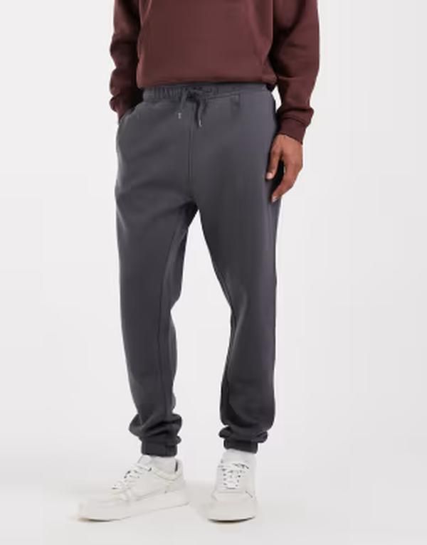 エイソス メンズ ボトムス カジュアルパンツ スリムフィット スウェットパンツ ASOS DESIGN Essentialslim fit sweatpants in charcoal Asphalt チャコール
